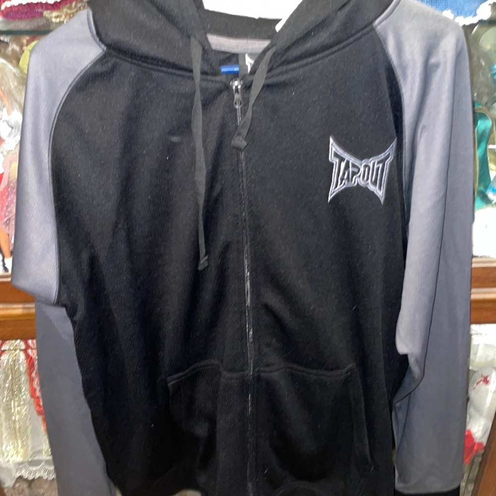 TAPOUT XXL SWEATSHIRT